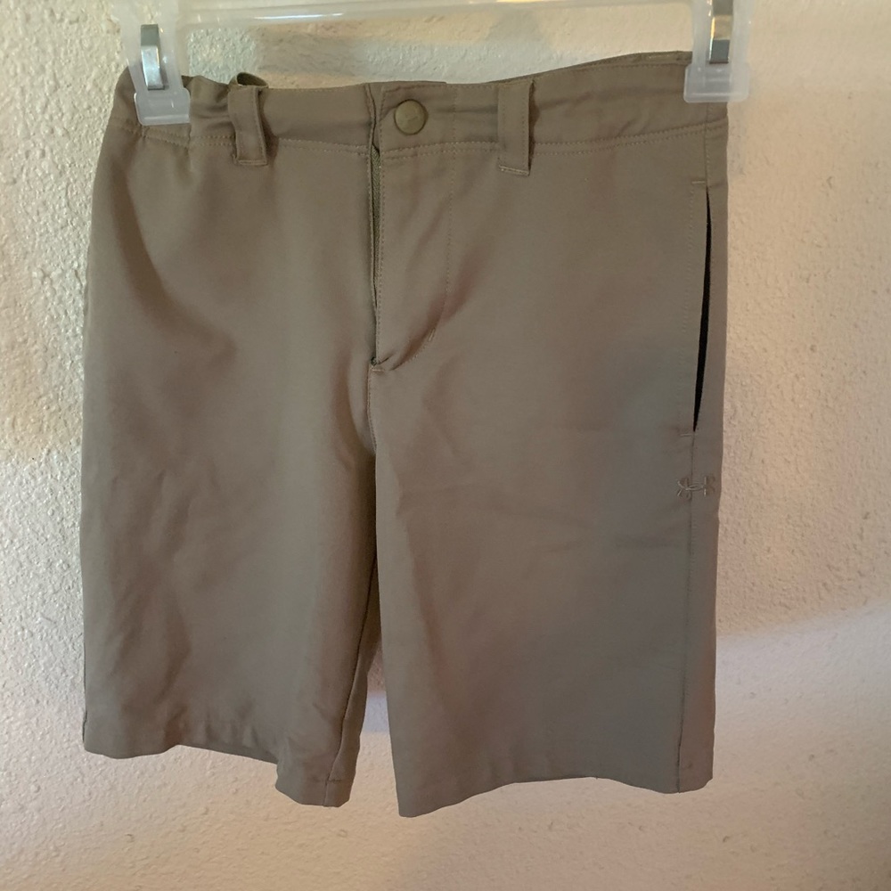 Adjustable waist shorts